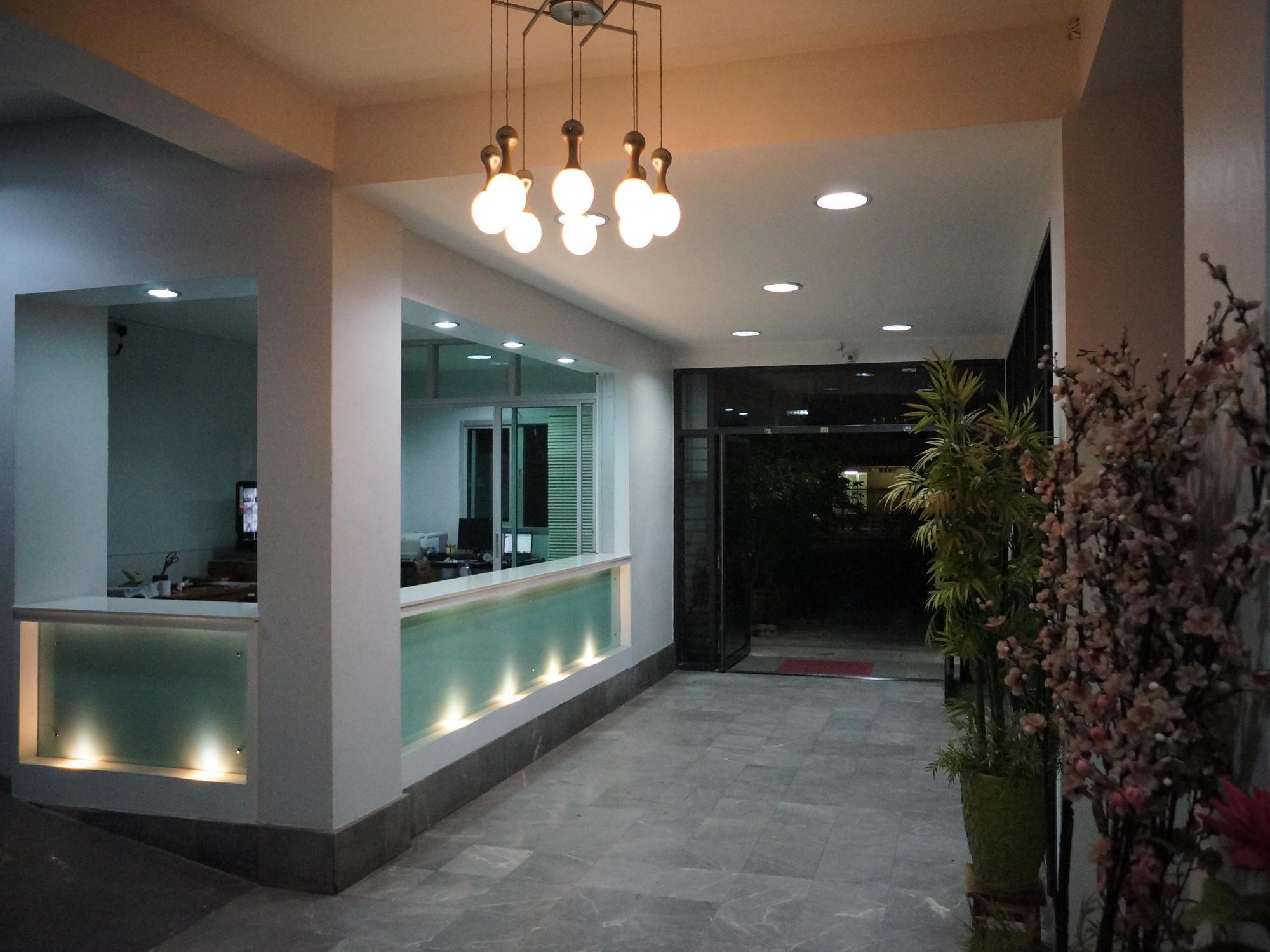 Baan Kaew Mansion Aparthotel Bangkok Ngoại thất bức ảnh