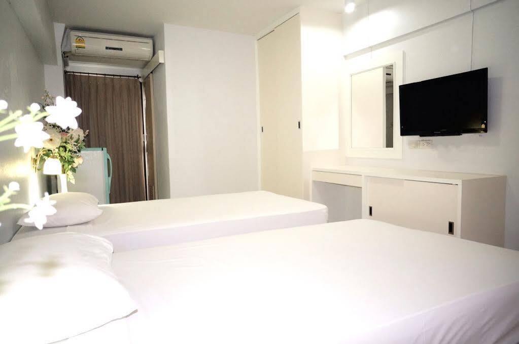 Baan Kaew Mansion Aparthotel Bangkok Ngoại thất bức ảnh