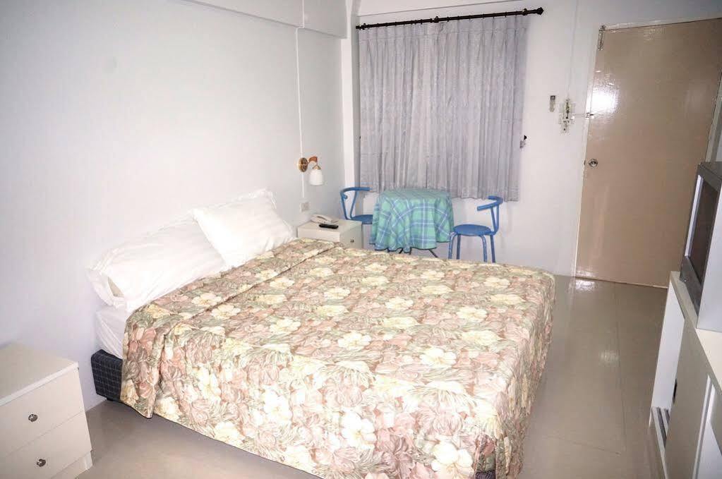 Baan Kaew Mansion Aparthotel Bangkok Ngoại thất bức ảnh